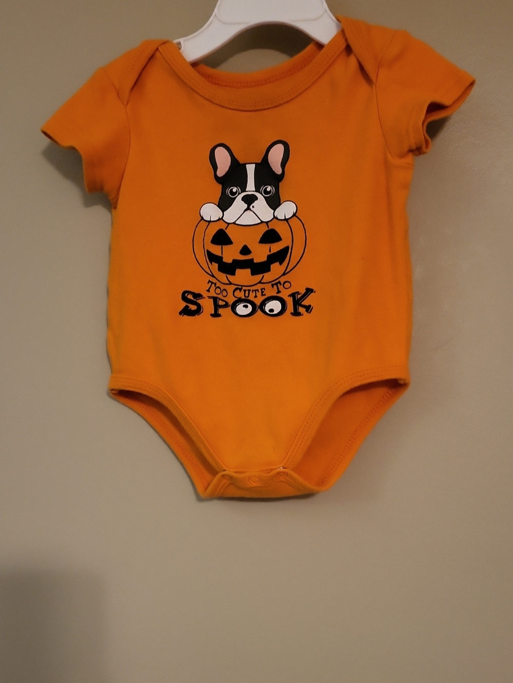 "Too Cute to Spook" orange onesie/bodysuit
